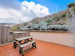 Waves Apartments