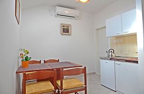 Apartments Moni