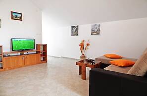 Apartments Moni