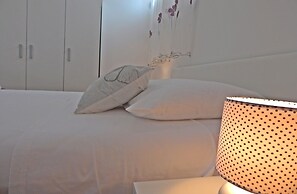Apartments Moni