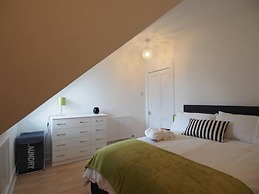 Thistle Apartments