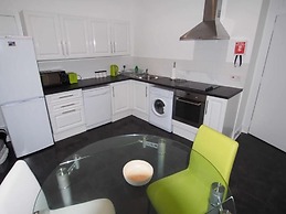 Thistle Apartments