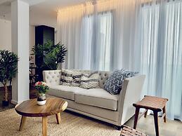 Terreno Suites