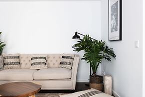 Terreno Suites