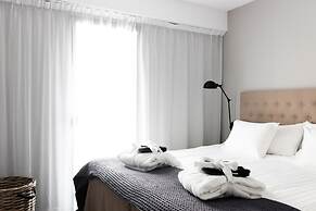Terreno Suites