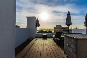 Terreno Suites