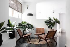 Terreno Suites