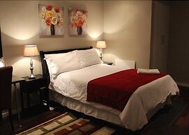 Tranquil House B&B @ 10 Berry St