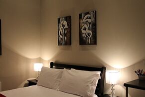 Tranquil House B&B @ 10 Berry St