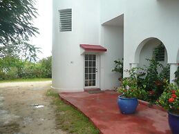 Myriam and Frank Residence