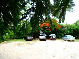 Myriam and Frank Residence