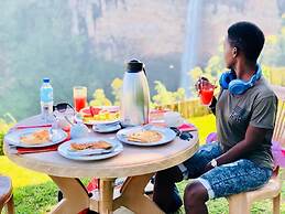 Sipi Falls lodge