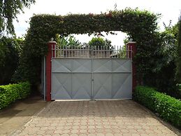 Glorious Arusha Backpackers - Hostel