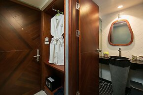 Hanoi La Selva Central Hotel