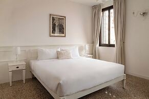 IH Hotels Venezia Salute Palace