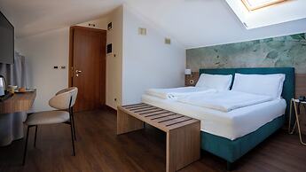 Gardone Palace Hotel