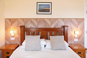Claxton Hotel