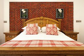 Claxton Hotel