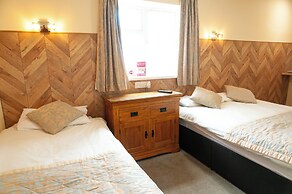 Claxton Hotel