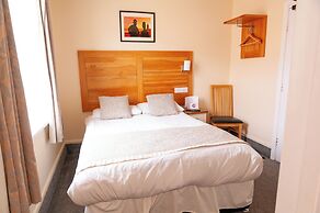 Claxton Hotel