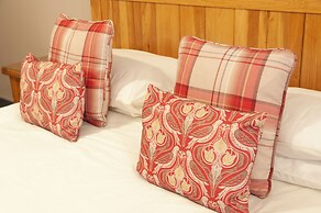 Claxton Hotel