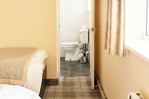 Claxton Hotel