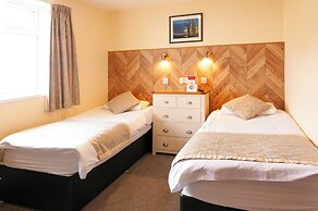 Claxton Hotel