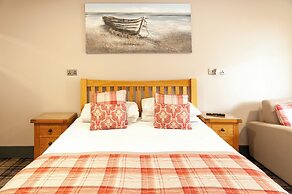 Claxton Hotel