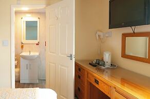 Claxton Hotel
