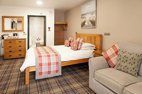 Claxton Hotel