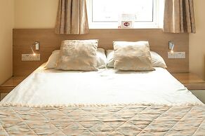 Claxton Hotel