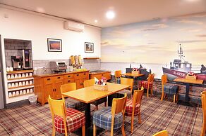 Claxton Hotel