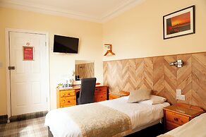 Claxton Hotel