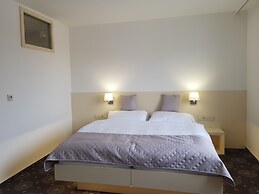 Hotel Chmelnice