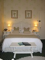 Rylstone Manor