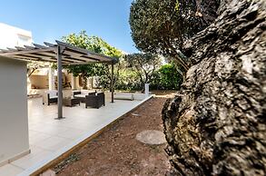 Glyfada  Aquarius Big Garden Villa