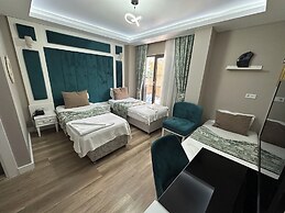 Mic Royal Hotel