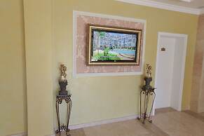 Luxury Apartment in Anastasia Palace