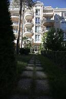 Luxury Apartment in Anastasia Palace