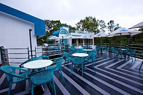 Royal Land Luxury AC Tent