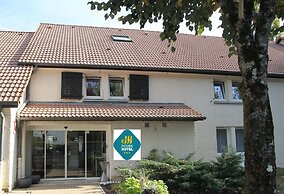Doubs Hotel - Hostel