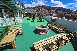Vibes Hostel