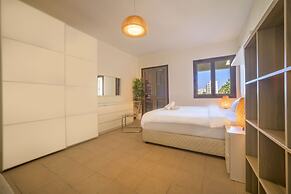 Tala Bay Residence - Families Only
