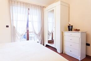 Villa Mira