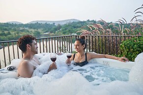 Grape County Resort