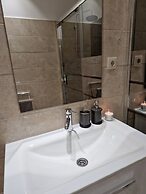 Zuni Guest House