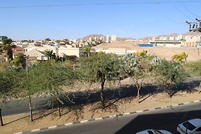 YalaRent Argaman 2BR & Balcony APT - Families only