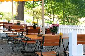 Hotel Zur Burg Sternberg