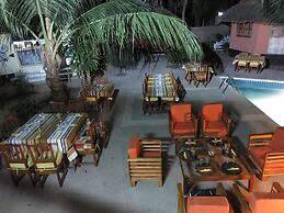 Fromager Lodge