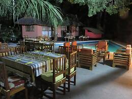 Fromager Lodge